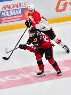 &laquo;Омские ястребы&raquo; - &laquo;Спутник&raquo; 8:2